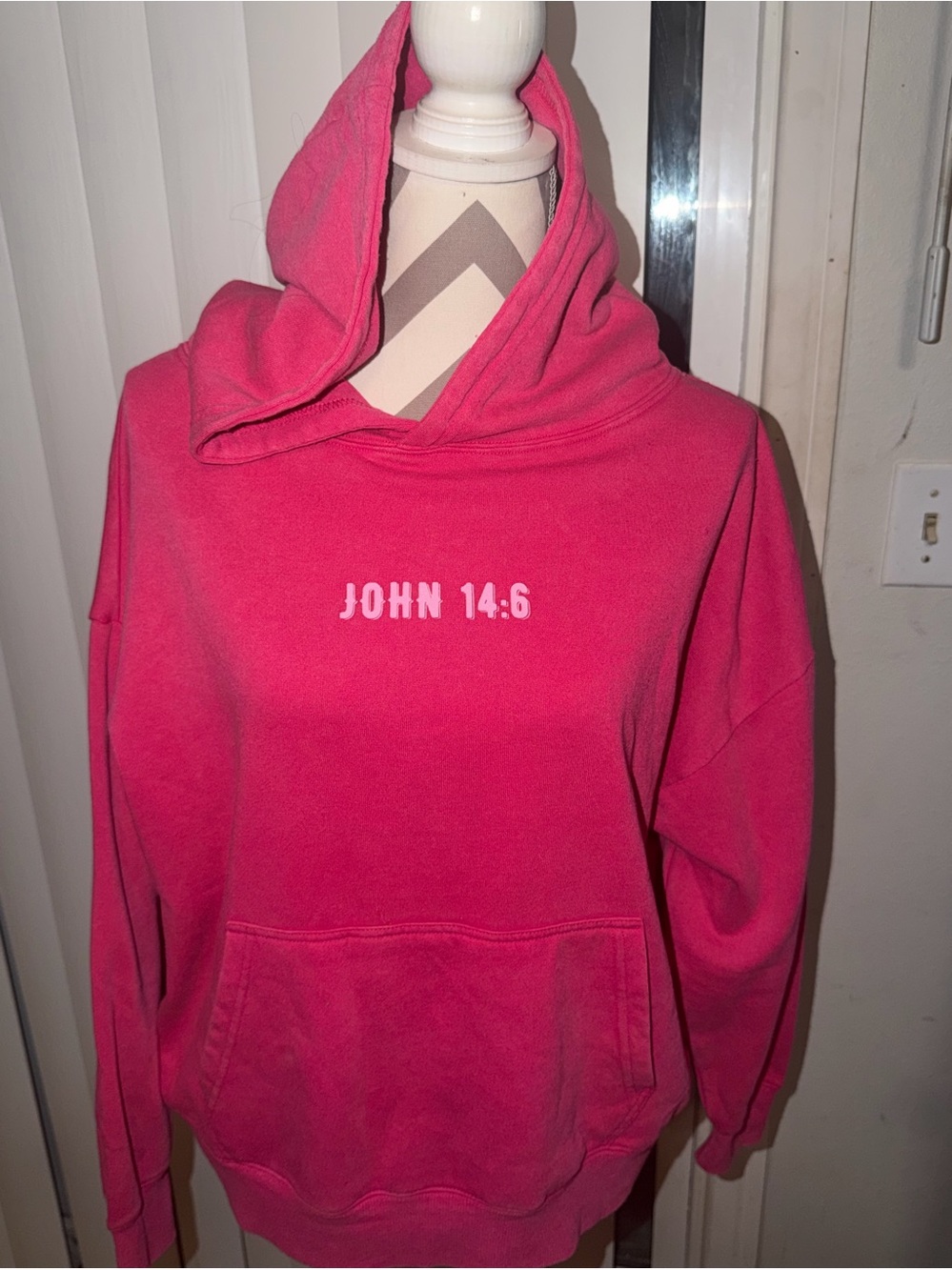 Pink John 14:6 Hooded Sweatshirt MED NWT